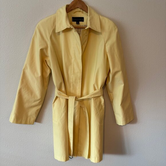 Gallery Like New Yellow Trench Rain Coat Size Large - Picture 2 of 12